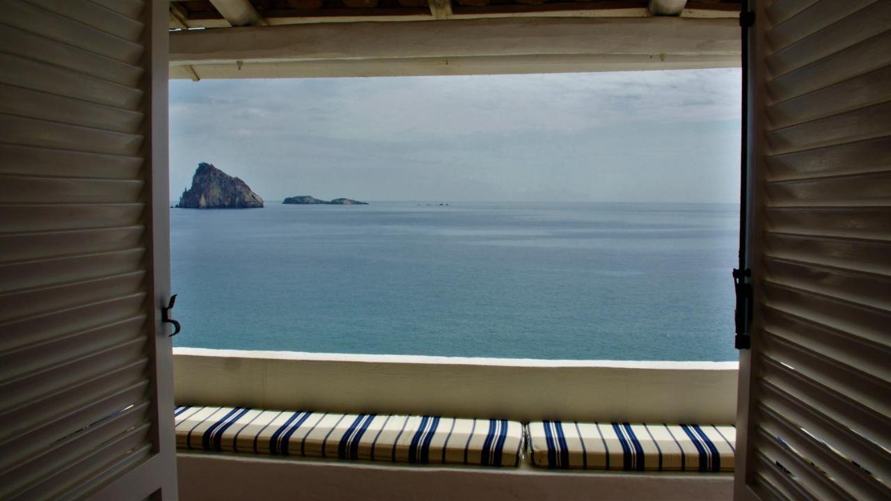La Piazza Luxury Hotel & Spa Panarea Exteriör bild
