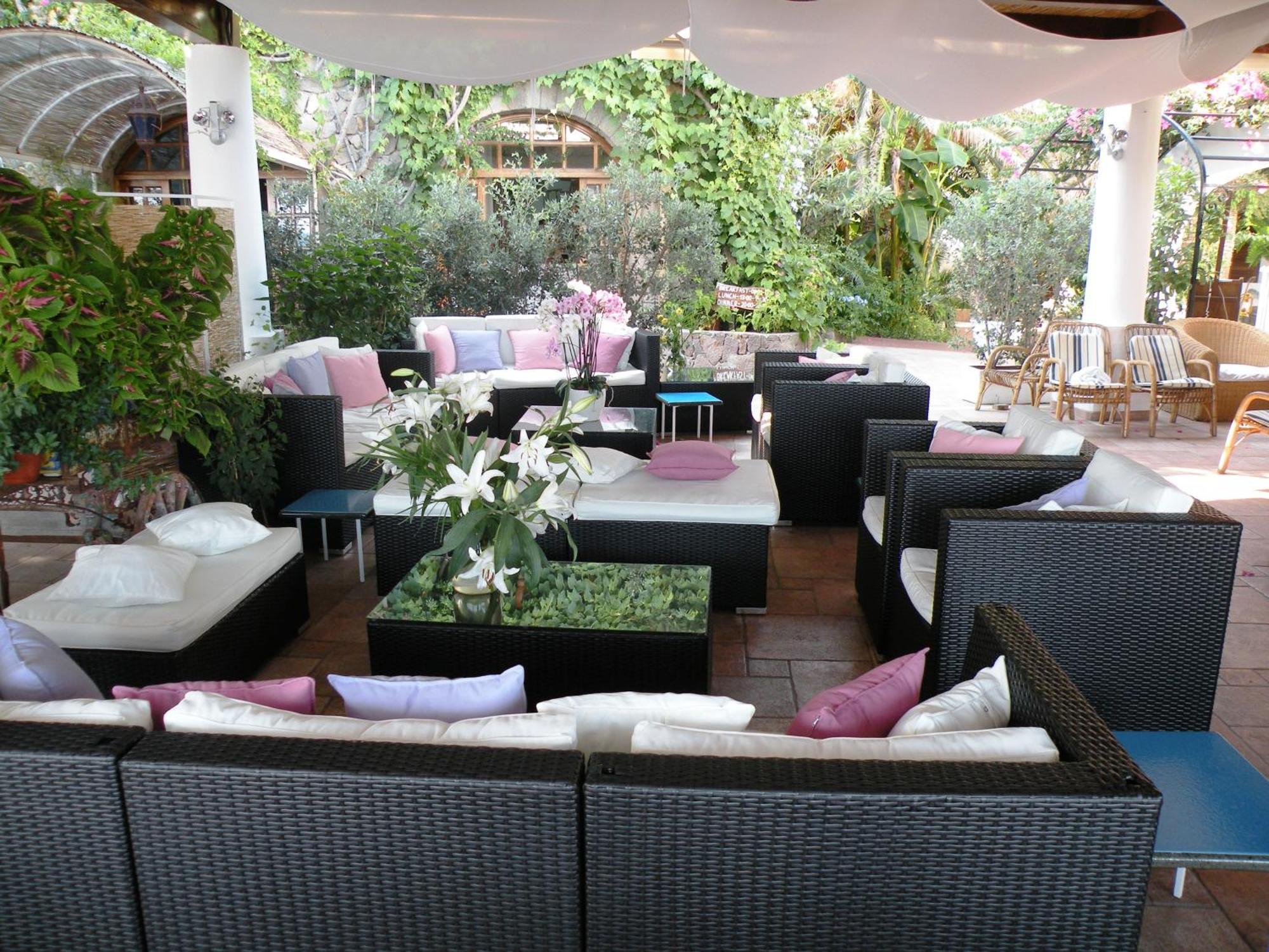 La Piazza Luxury Hotel & Spa Panarea Exteriör bild