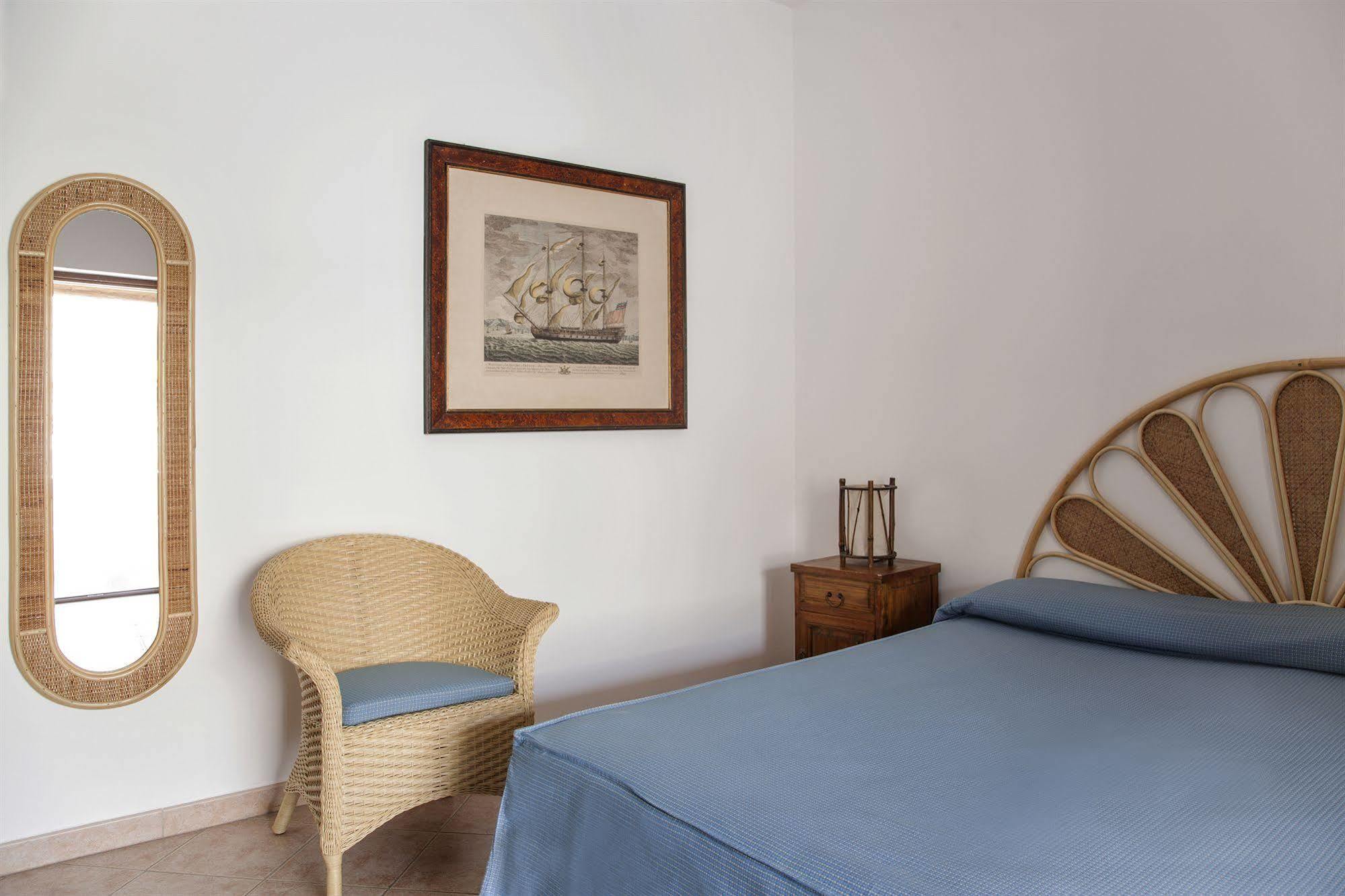 La Piazza Luxury Hotel & Spa Panarea Exteriör bild