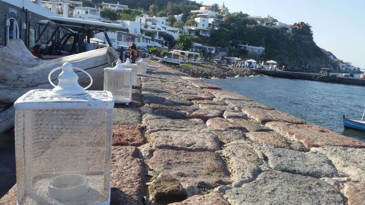 La Piazza Luxury Hotel & Spa Panarea Exteriör bild
